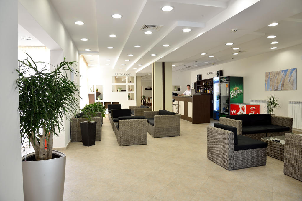 Glicinia Hotel Golden Sands Bagian luar foto