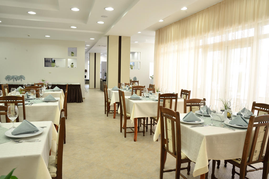 Glicinia Hotel Golden Sands Bagian luar foto