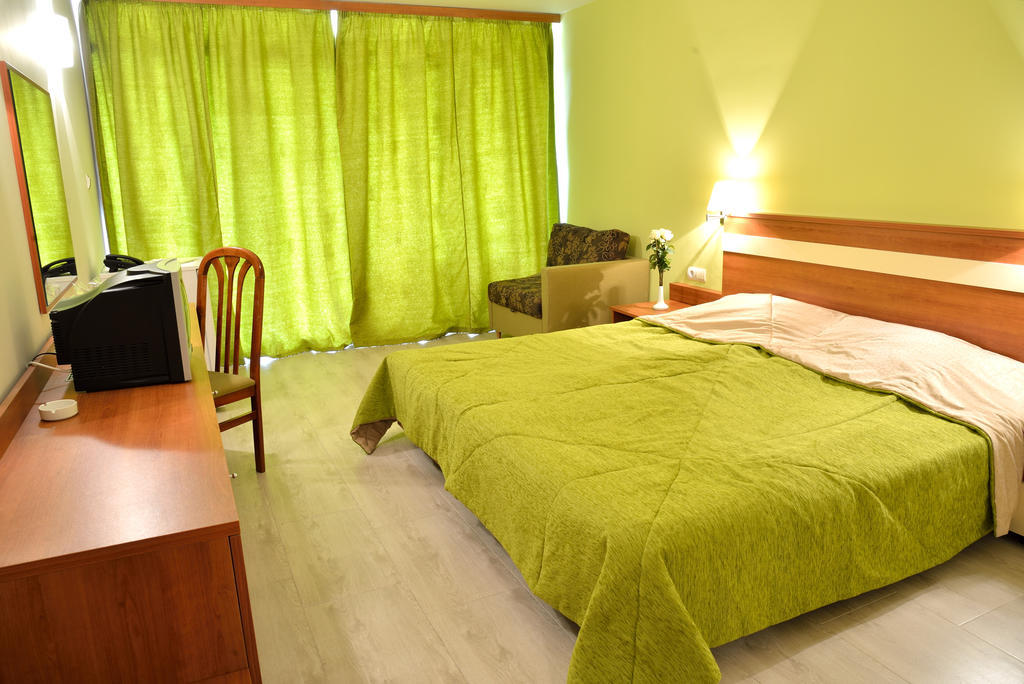Glicinia Hotel Golden Sands Ruang foto
